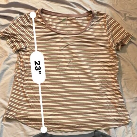 TWO dip Brand Short Sleeve tees, BIG SIZE SMALL (1 purple striped & 1 Blue) - Picture 6 of 16